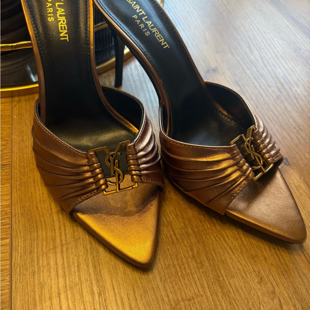 Saint Laurent Babylone Heels